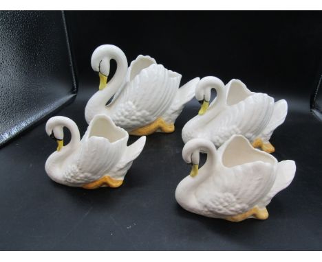 4 Sylvac swans