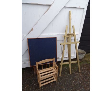 Folding games/card table, folding shelves and easel&nbsp;