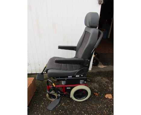 Turnout Carony&nbsp; dockable transport wheelchair, eliminates the lifting of passengers into and out of a vehicle, in good c