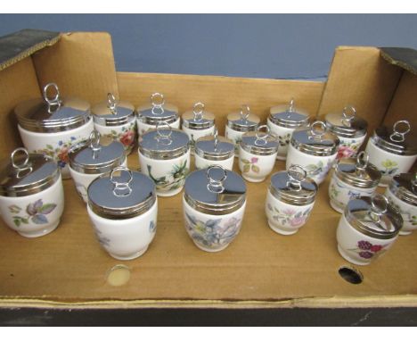 21 Royal Worcester egg coddlers in various sizes&nbsp;