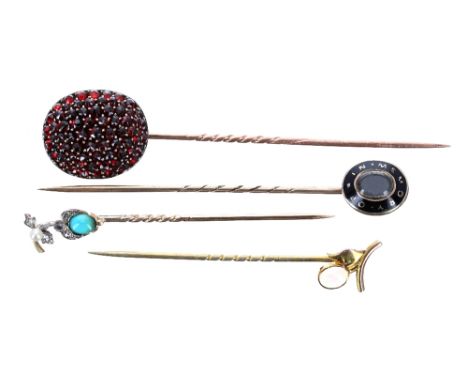 Four antique gold stick pins, 9.2gm (4)