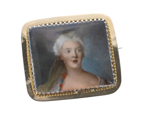 19th century Continental gold mounted porcelain brooch in the Berlin style, painted with a portrait of a lady, 15.3gm, 47mm x