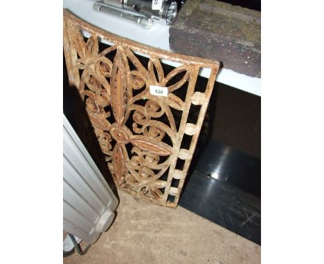 CURVED CAST IRON VENT/PANEL