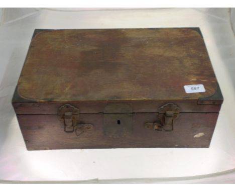 VINTAGE WOODEN STORAGE BOX ( 40 X 25 X 15 CM) 