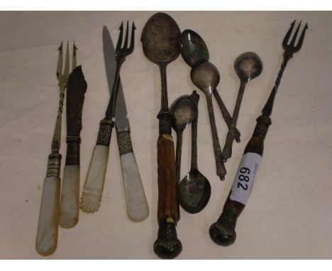 4 VINTAGE PLATED ITEMS WITH MOTHER OF PEARL HANDLES PLUS 7 OTHER PLATED PIECES OF CUTLERY