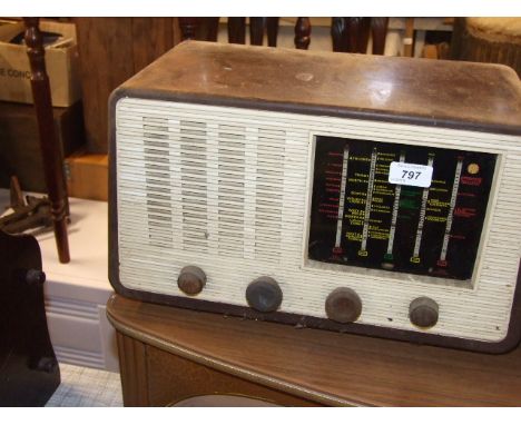 VINTAGE PYE RADIOSOLD AS A COLLECTORS / DISPLAY ITEM ONLY