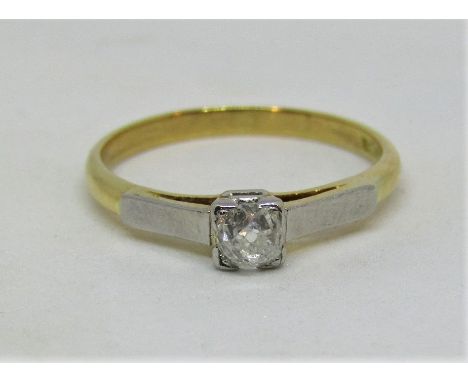 18ct diamond solitaire ring, the stone 0.20cts approx, size N/O, 2.5g