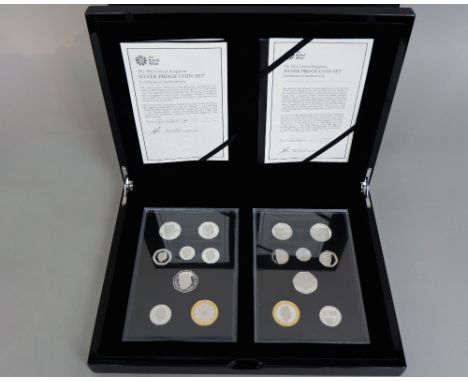 Royal Mint 4th and 5th QEII circulated coinage portrait coinage sets - proof - silver, limited 7,500 copies, weight 105g appr