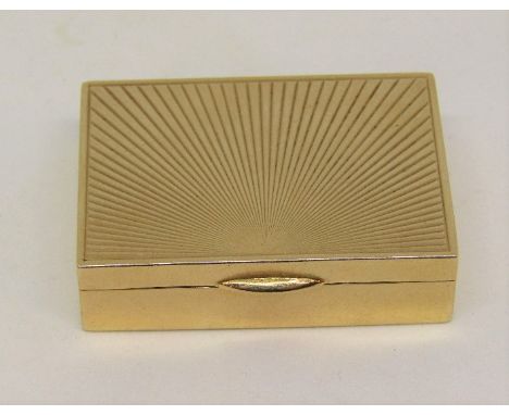 Tiffany &amp; Co. 14k engine turned pill box, 3.5 x 2.1cm, approx, 18.4g