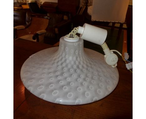 A frosted glass hanging light, with oval design, H:28cm