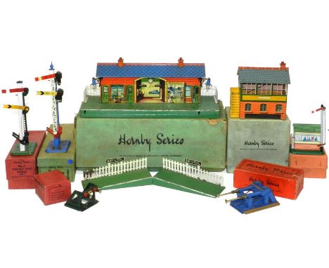 Hornby 0 Gauge No. 2E Bristol Station,'fitted with electric lighting' (untested), tinplate station with platforms and opening