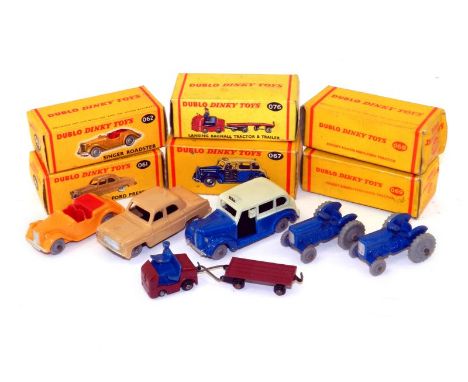 6 boxed Dublo Dinky Toys, 061 Ford Prefect in light tan, 062 Suyer Roadster in orange with red interior, 067 Austin Taxi in b