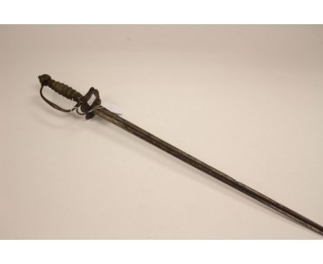 Continental Sword with 80cm blade. Large clamshell crossguards. Wire bound grip. Ball shaped pommel. D shaped knuckle guard. 