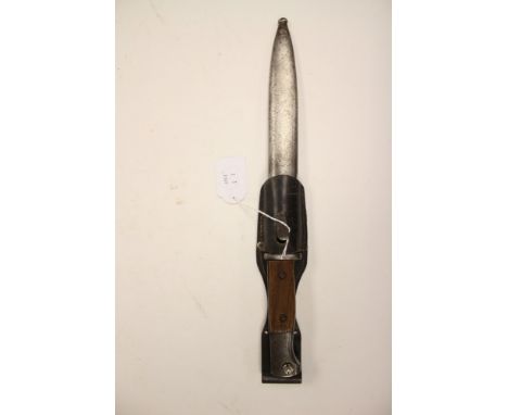 WW2 Third Reich K98 Bayonet. Wooden grips. 37 to spine of blade and maker marked "Durkopp" 4426b. In non matching numbered sc