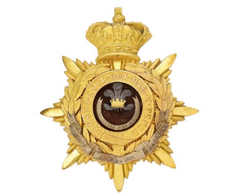 Welsh Regiment Victorian Officers helmet plate circa 1881-1901.Fine rich gilt crowned star mounted with laurel sprays and Gar