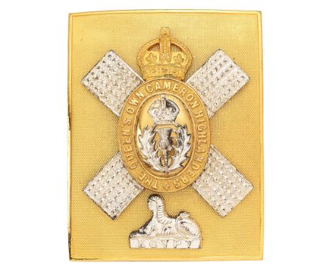 Scottish. Queens Own Cameron Highlanders, post war Officers shoulder belt plate.Good gilt engine-turned plate with burnished 