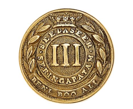 Indian Army. 3rd Bombay Native Infantry Victorian Officers closed-back coatee button circa 1821-53. Scarce gilt example beari