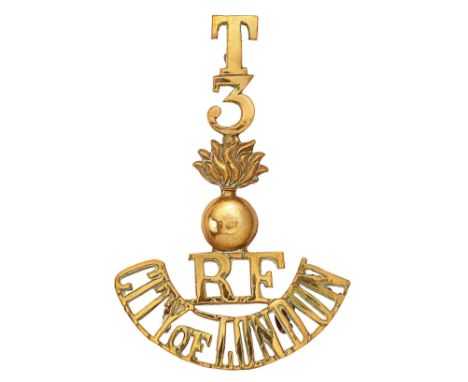 T / 3 / grenade / RF / CITY OF LONDON brass post 1908 Royal Fusiliers shoulder title.Good scarce one piece example. Three loo