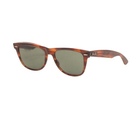 Vintage 1980s pair of brown Ray-Bans