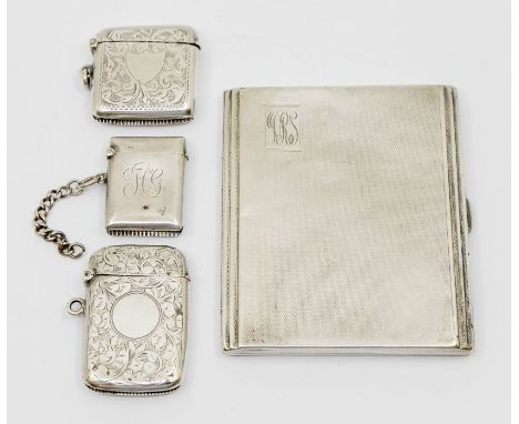 A group of silver to include; a George VI silver engine turned cigarette case, gilt interior, hallmarked Birmingham, 1939, Jo