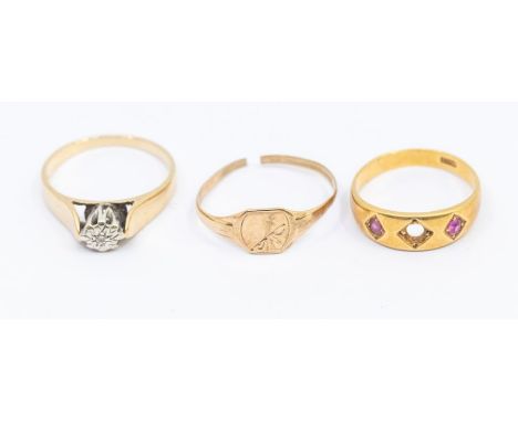 A collection of three three weighable gold rings to include a 18ct gold ring set two rubies a/f, total gross weight approx 3.