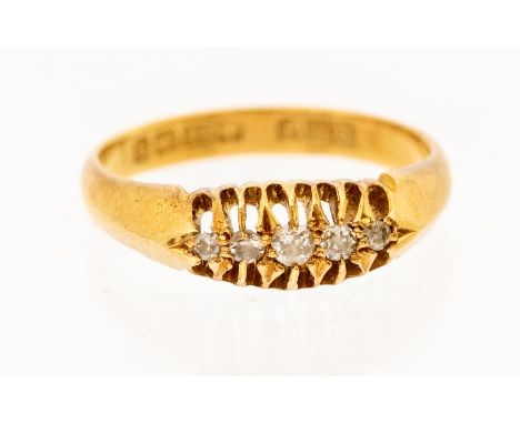 An early 20th century diamond and 18ct gold boat head ring, set with five graduated old cut diamonds, size O, total gross wei