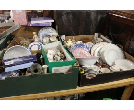 FOUR TRAYS OF ASSORTED CERAMICS AND CHINA TO INCLUDE ROYAL DOULTON NORFOLK, SPODE ITALIAN DESIGN BOWL, ETC