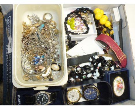 A TRAY OF COSTUME JEWELLERY AND WRISTWATCHES