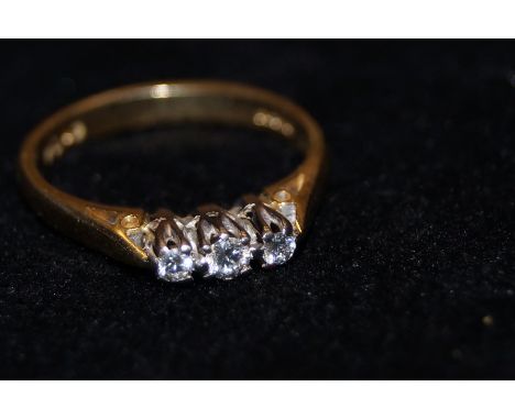 18 ct Gold 3 stone diamond ring Size O