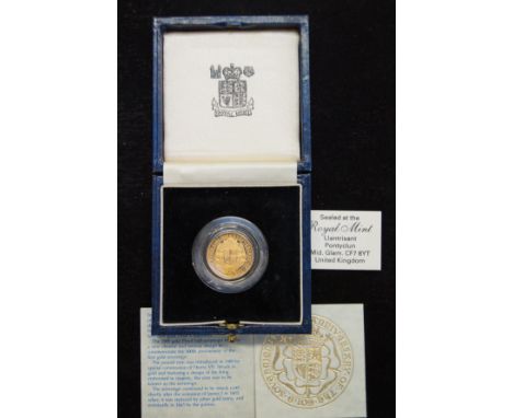 Cased Royal Mint 500th Anniversary of the First Gold Sovereign 1489-1989 Half Sovereign, with COA 