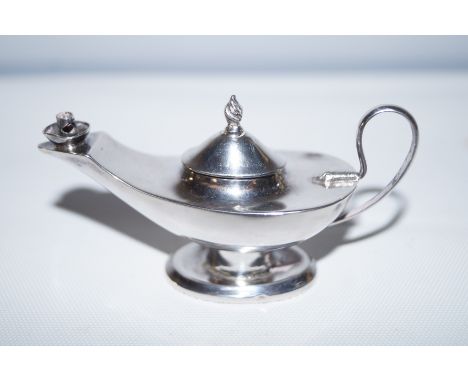 Edwardian silver table lighter in the form of a Genie's lamp, CD Saunders &amp; JF Hollings, Chester, 1907 