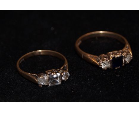 x2 9 ct Gold 3 stone dress rings 