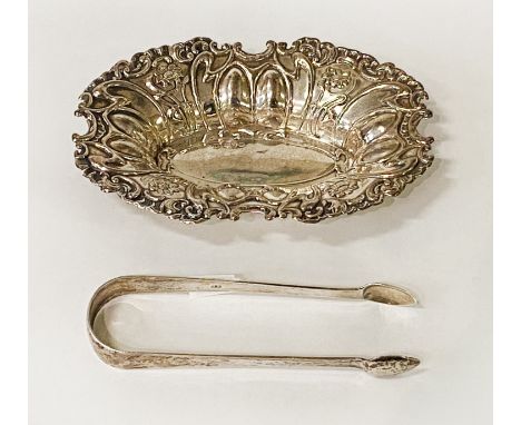 H/M SILVER CHESTER PIN DISH WITH A PAIR OF H/M SILVER TONGS - 3.5 OZS APPROX