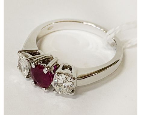 18CT GOLD DIAMOND &amp; RUBY RING SIZE L/M