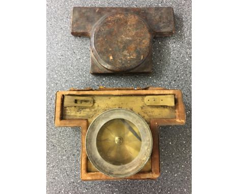 Boxed 18/19th century French compass