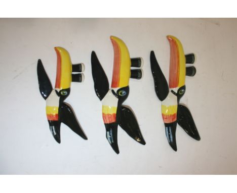 CARLTONWARE GUINNESS TOUCANS a set of 3 Carltonware Guinness Toucans, also with a qty of other Guinness memorabilia including