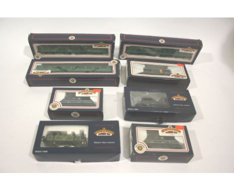 BACHMANN BOXED LOCOMOTIVE 31-055 J72 Tank, Southern 868, in it's box. Also with 3 boxed coaches and boxed rolling stock. (8) 