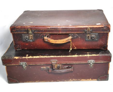 Two vintage suitcases (2). 