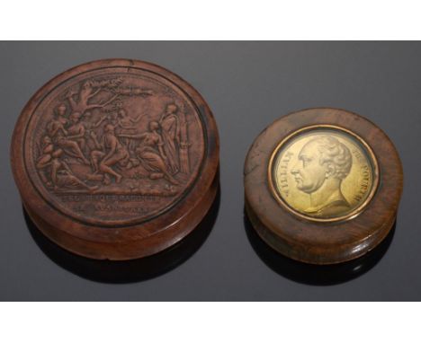 A FRENCH BURR MAPLE SNUFF BOX AND COVER, EARLY 19TH C  the cover pressed with Telemachus, tortoiseshell lined, 8.5cm diam and