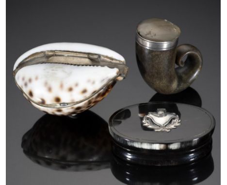 A SCOTTISH VICTORIAN SILVER MOUNTED OVAL HORN SNUFF BOX AND COVER, A SCOTTISH HORN SNUFF MULL AND A VICTORIAN COWRIE SHELL SN