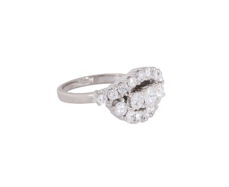 Ring mit Brillanten von zus. ca. 1,5 ct, ca. LGW (I-J)/VS, WG 18K, 7,8 g, RW: 51, 2. H. 20. Jh., sehr guter Erhalt.| Ring wit