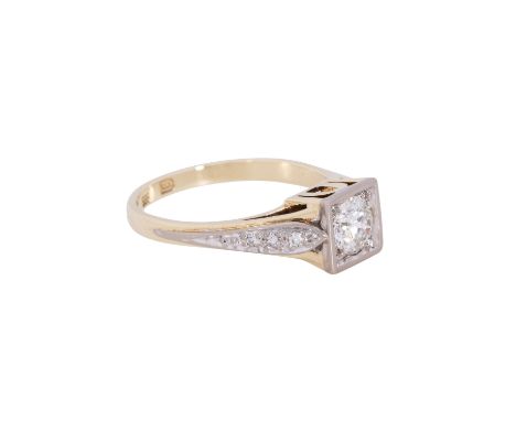 Ring mit zentralem Brillant ca. 0,60 ct, ca. FW-WEISS (G-H)/VVS-VS, weitere kleine Diamanten ca. 0,05 ct, WBW: ca. 4.400 €, 1
