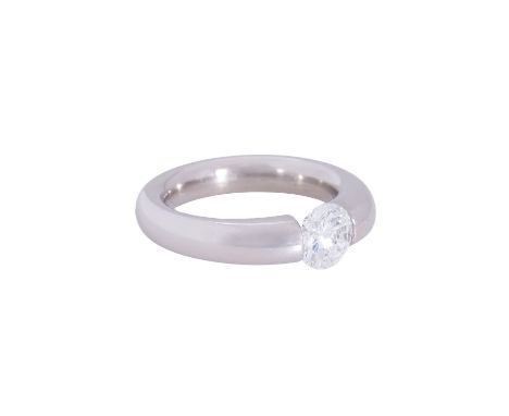 NIESSING Spannring mit Brillant von 1,07 ct, WBW (2024): ca. 15.500 €, ca. FW (G)/IF, starke Fluoreszenz, mit GIA Expertise v
