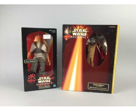 STAR WARS QUI-GON JINN &amp; QUEEN AMIDALA DEFENCE OF NABOO 2000 PORTRAIT EDITION,along with Queen Amidala Red Senate Gown 19