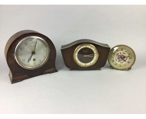 EARLY 20TH CENTURY MAHOGANY MANTEL CLOCK,along with nine other clocks and a cassette player (11)
