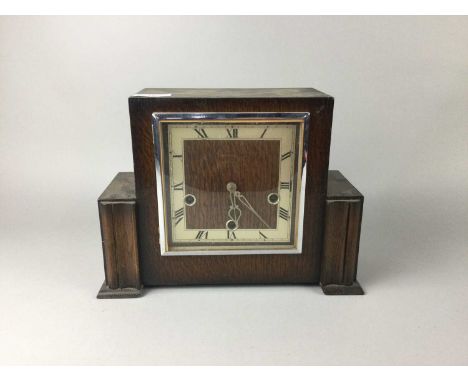 ART DECO OAK CASED MANTEL CLOCK,29cm wide