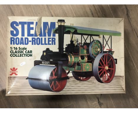 BANDAI ROAD ROLLER MODEL KIT