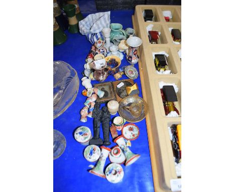 SMALL CERAMIC VASES AND JUGS