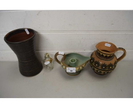 CERAMIC WARES INCLUDING A SOLENT LUXOR ALADDIN STYLE LAMP AND A DOULTON JUG WITH APPLIED FLORAL DESIGNS