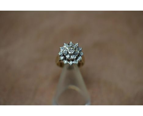 Ladies 9ct diamond cluster ring, size k
